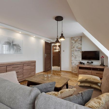 Around Market Square Apartments Краков Экстерьер фото