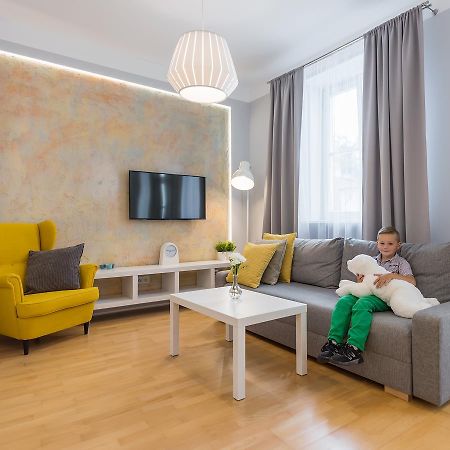 Around Market Square Apartments Краков Экстерьер фото