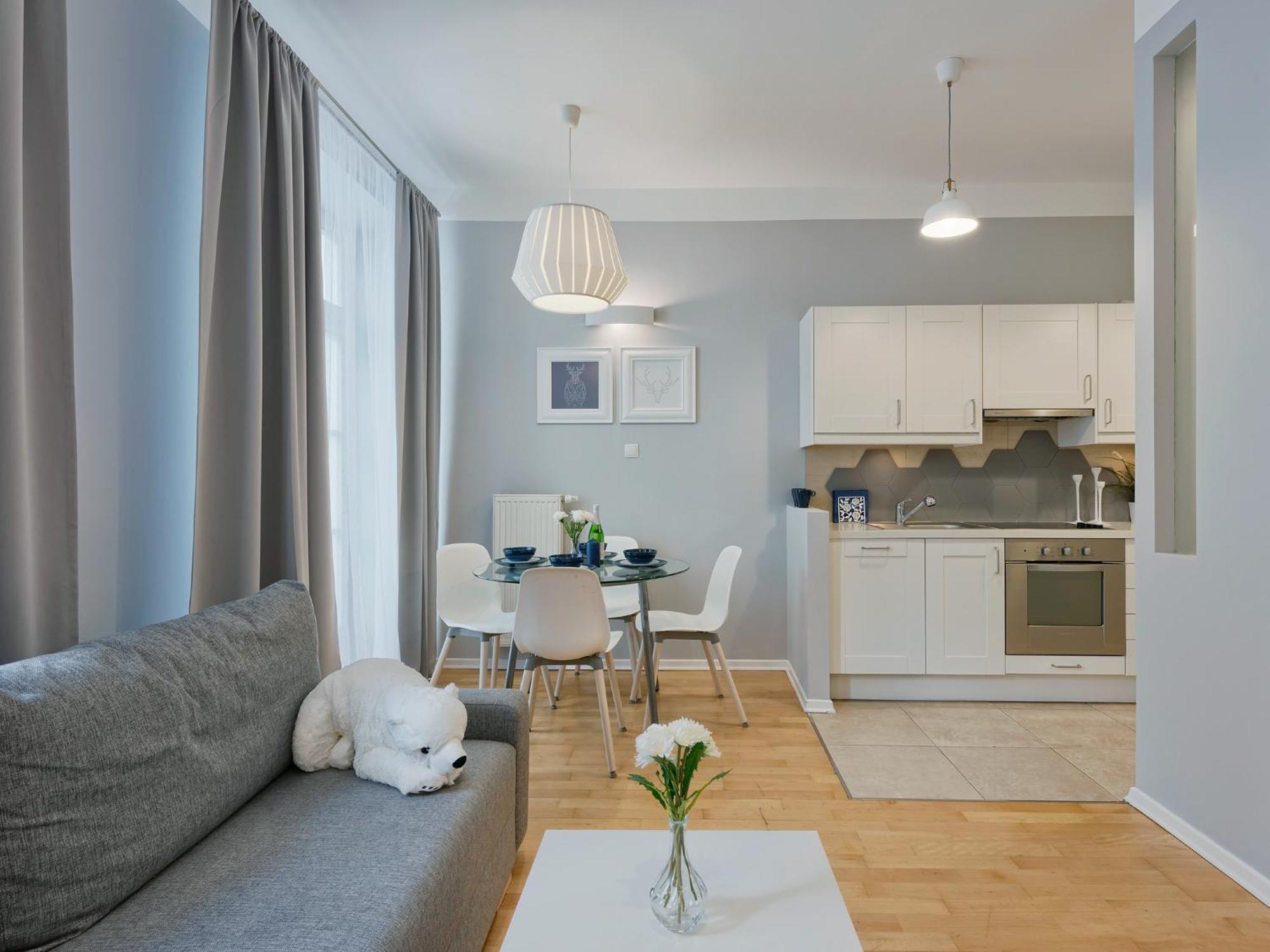 Around Market Square Apartments Краков Экстерьер фото