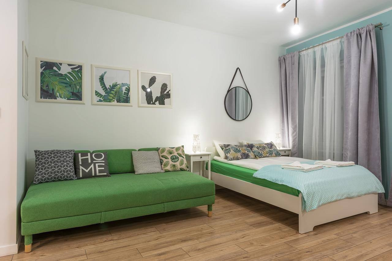 Around Market Square Apartments Краков Экстерьер фото