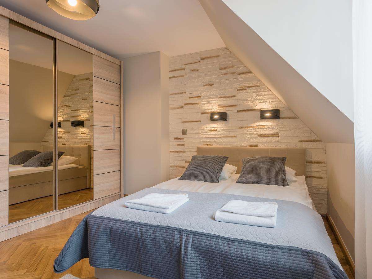 Around Market Square Apartments Краков Экстерьер фото