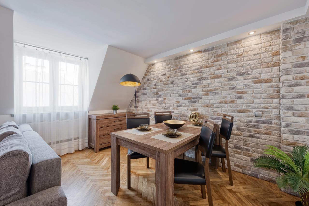 Around Market Square Apartments Краков Экстерьер фото