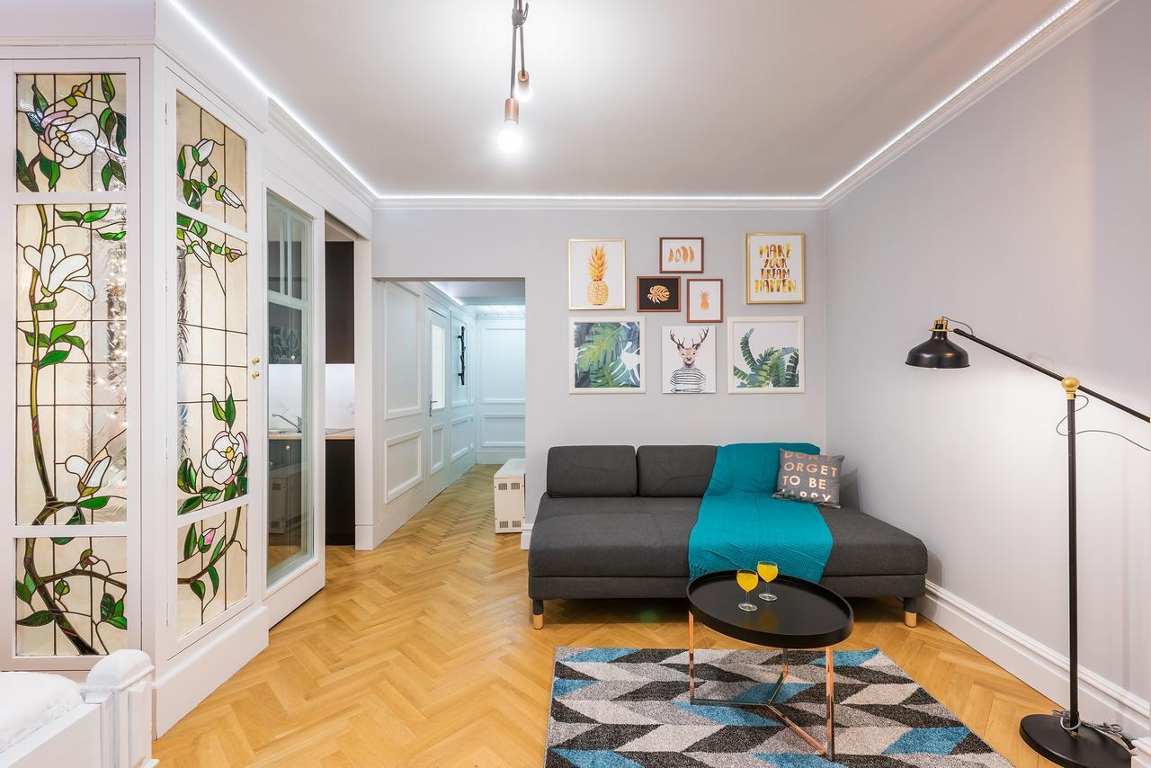 Around Market Square Apartments Краков Экстерьер фото