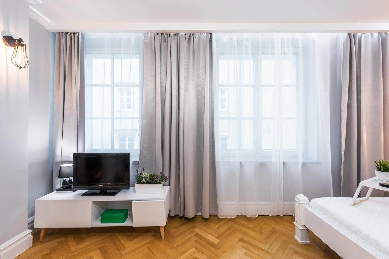 Around Market Square Apartments Краков Экстерьер фото