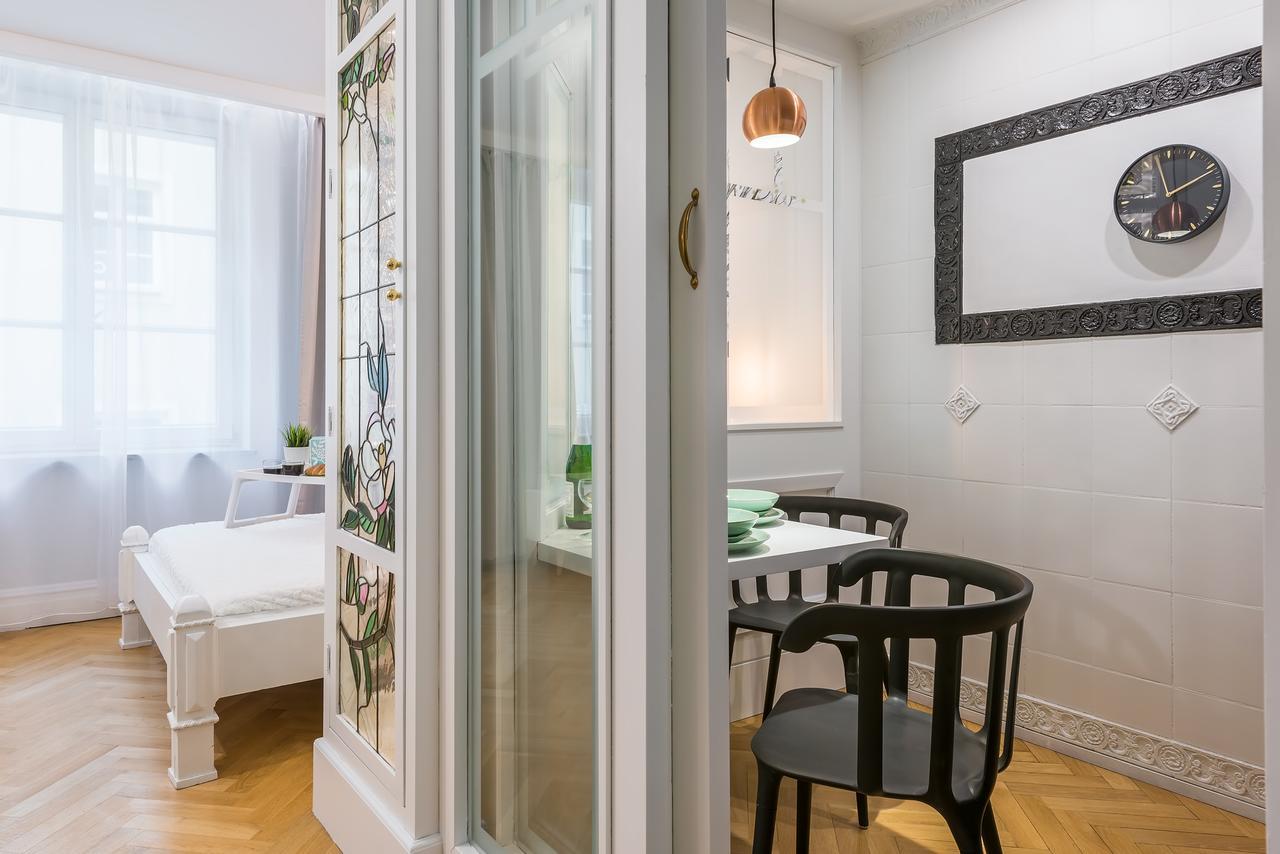 Around Market Square Apartments Краков Экстерьер фото