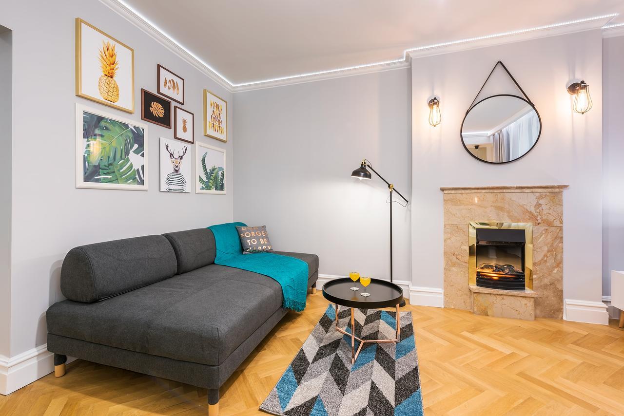 Around Market Square Apartments Краков Экстерьер фото