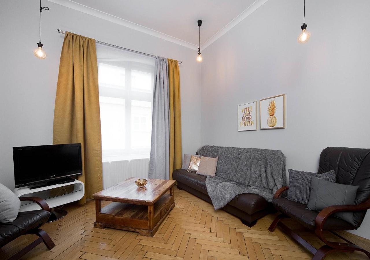 Around Market Square Apartments Краков Экстерьер фото