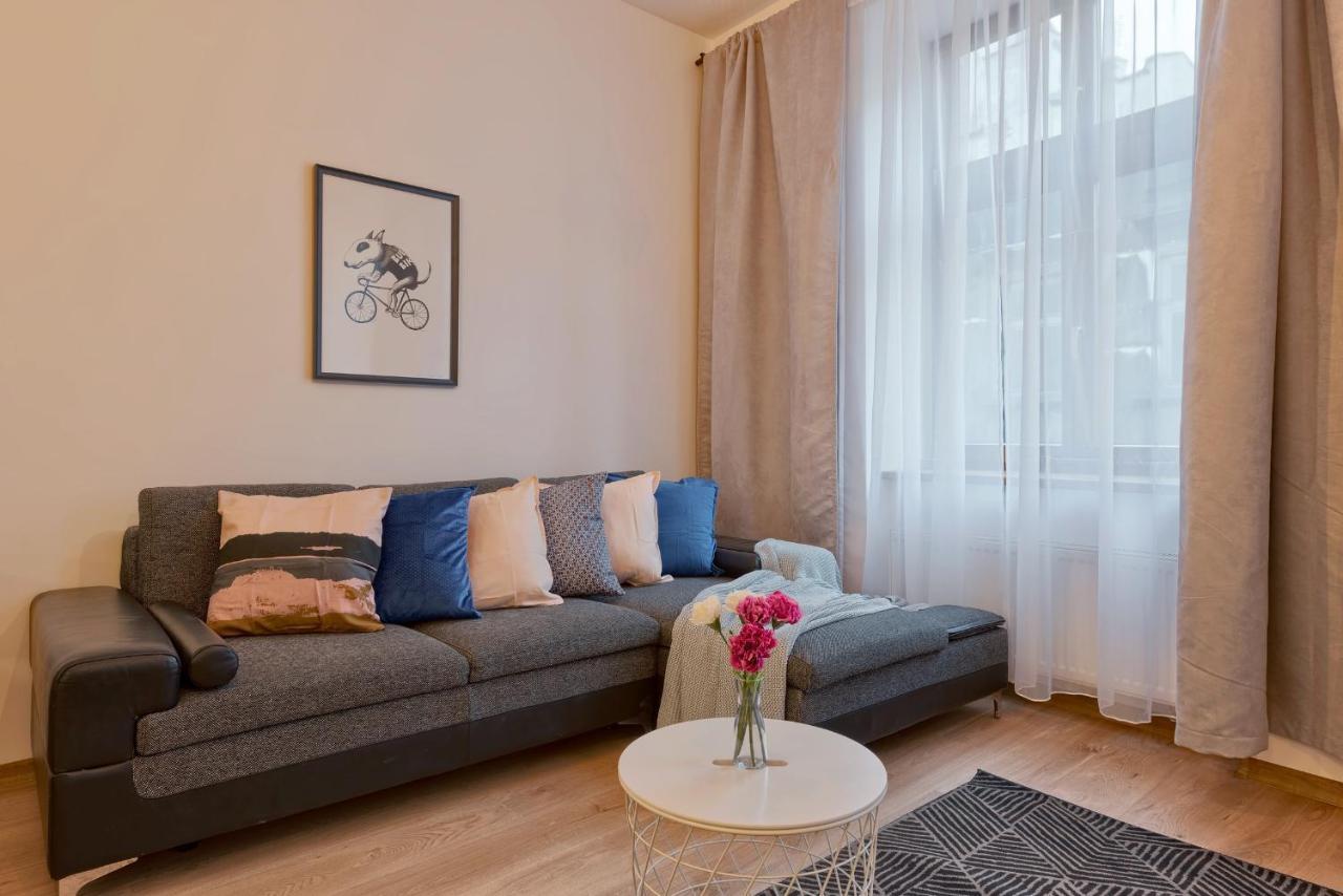 Around Market Square Apartments Краков Экстерьер фото